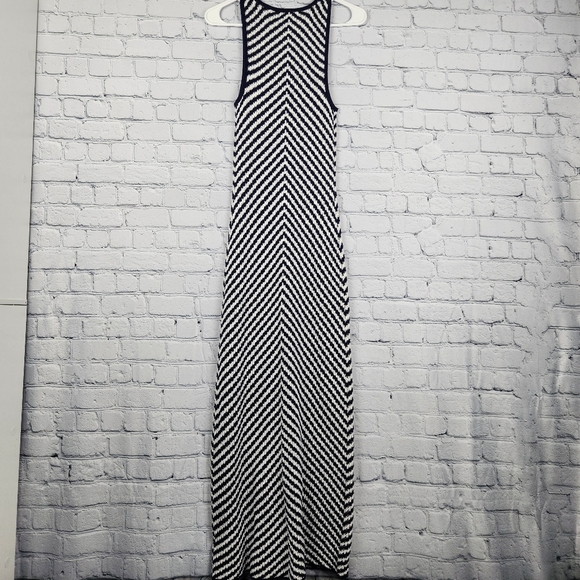 NWT House Of Harlow Size S Navy and White Maxi Dress - Picture 4 of 5